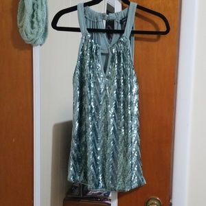 Chevron sequence tank